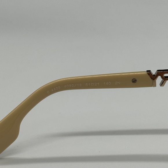 NEW BURBERRY BE4409 4092/13 WOMEN SUNGLASSES BE4409 409213 BEIGE CAT EYEWEAR - Picture 9 of 11